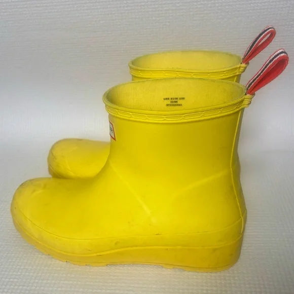 Hunter Women's PLAY™ Short Rain Boots in yellow - Picture 7 of 7
